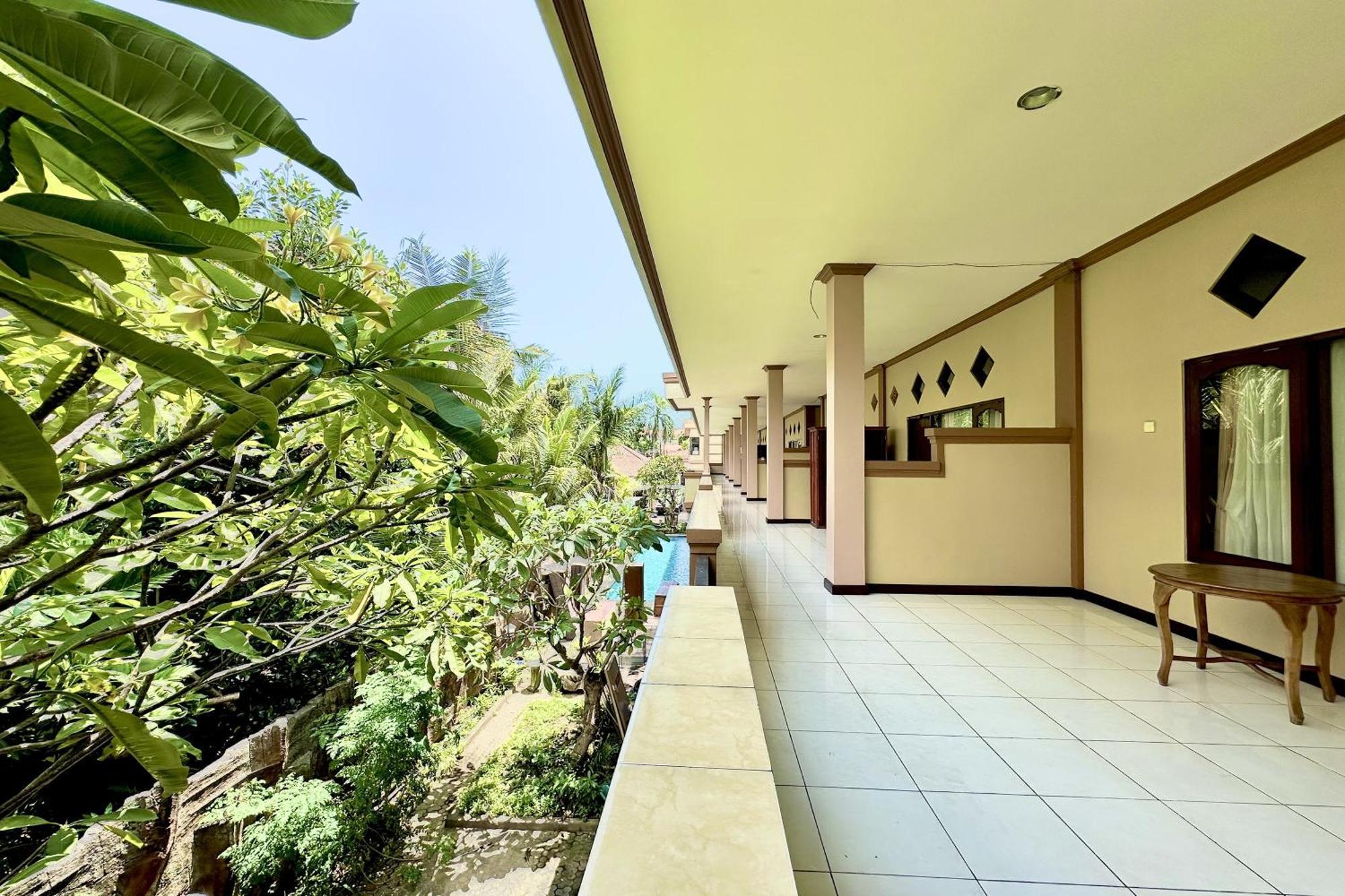Taxa Raya Guest House Legian Eksteriør bilde